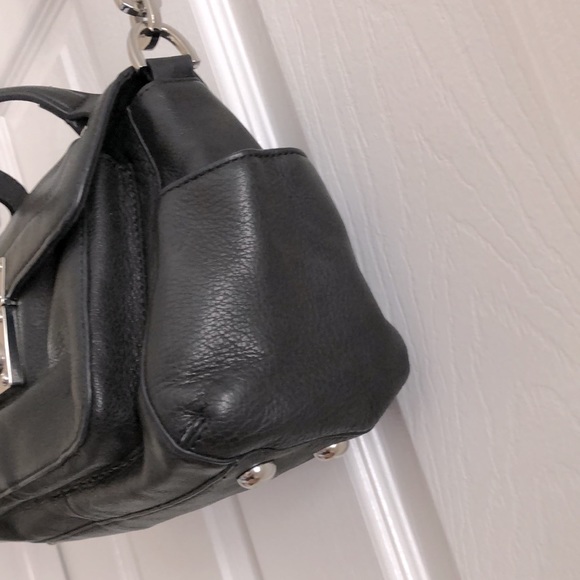 Small Danier black shoulder bag - Picture 2 of 4